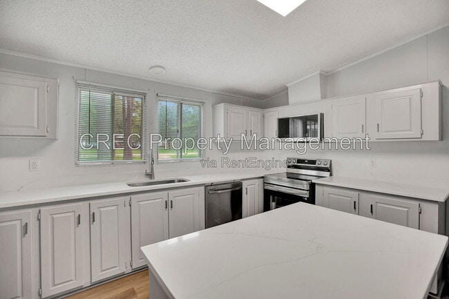 Photo - 405 Vine St