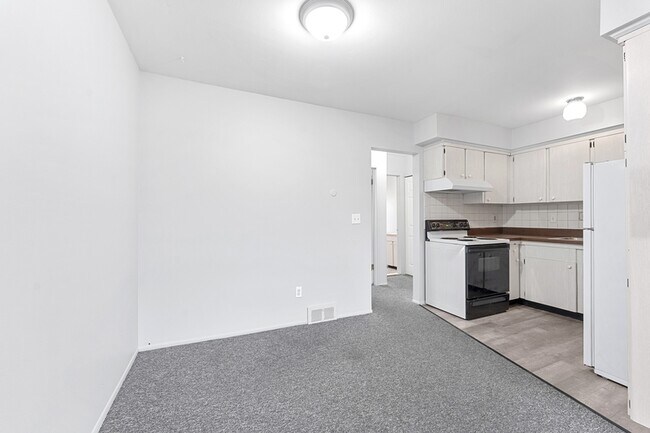 Photo - 426 Oak St