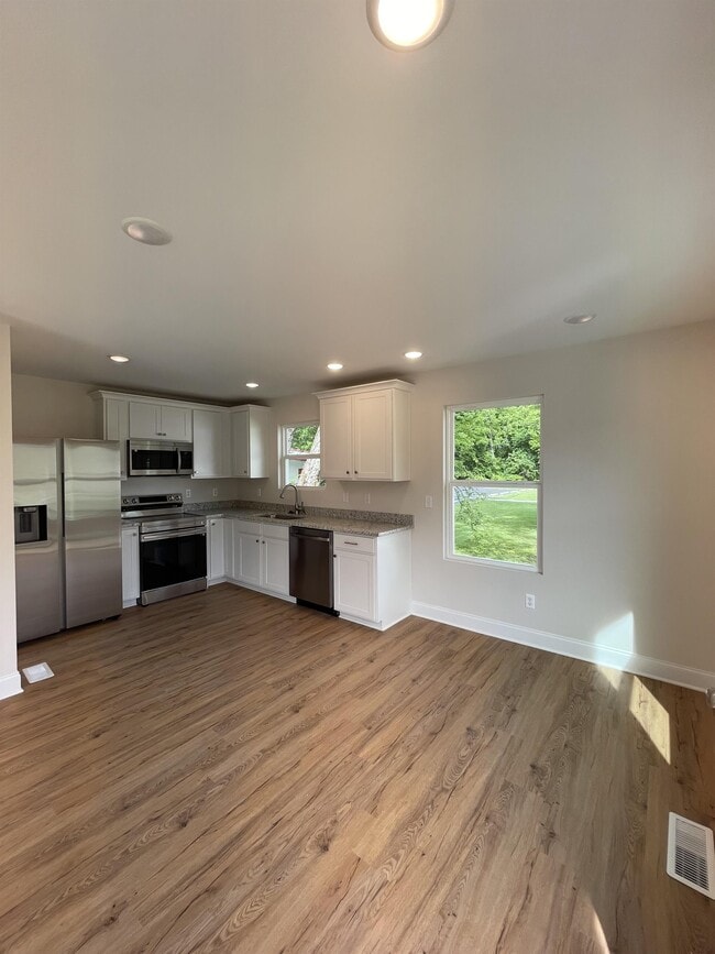 Photo - 1703 S Lyerly St