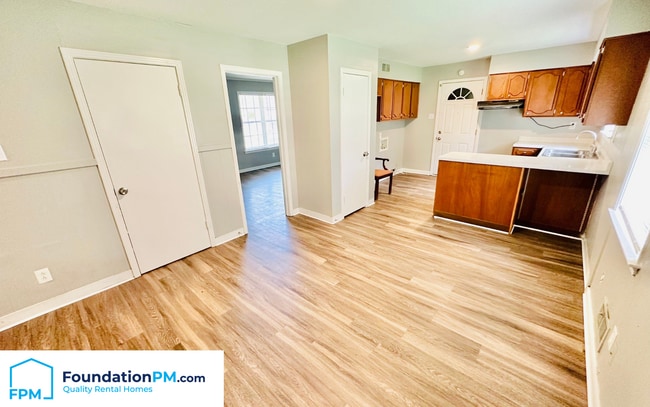 Photo - 1837 Warner Ave