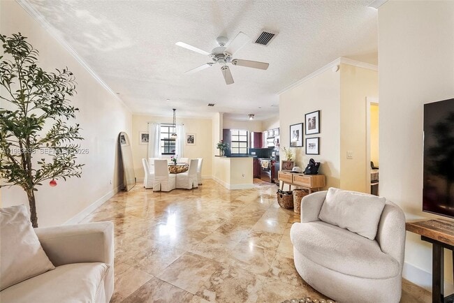 Photo - 2767 Coconut Ave