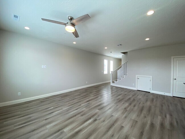 Photo - NEWER 4 BEDROOM SAND HOLLOW TOWNHOME FOR R...