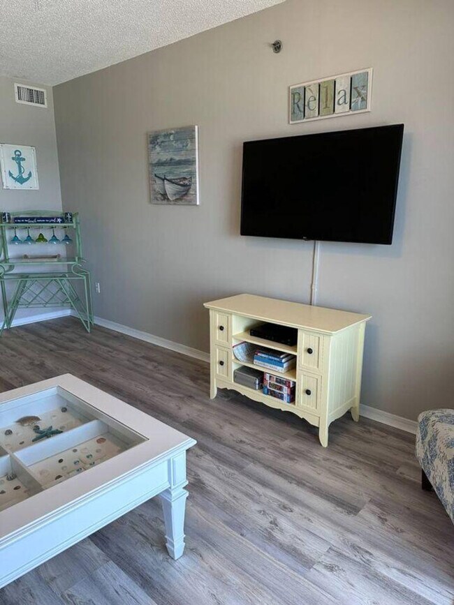 1057 W Beach Blvd Unit SI ID1508203P