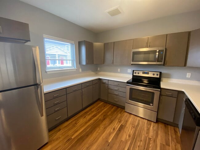 Photo - 27 E Ridge Dr