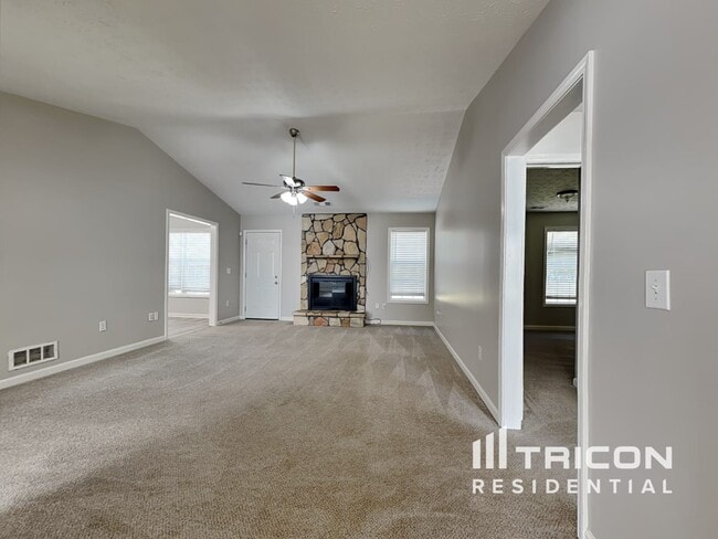 Photo - 714 Manor Ridge Dr