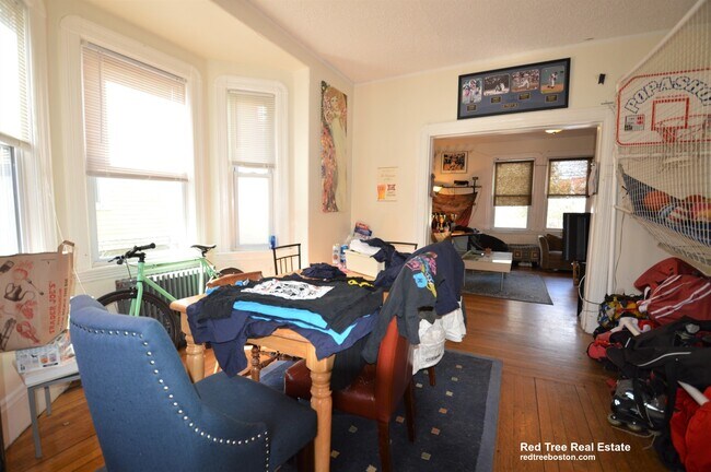 Photo - 5 Murdock Ter Unit Single Family