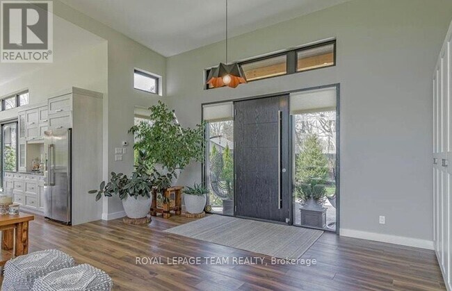 Photo - 8 Headlands Way