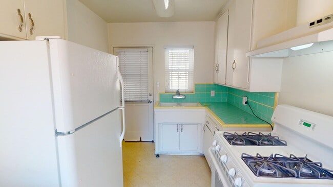 Photo - Welcome Home || Apply Now