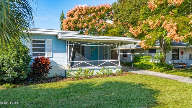 Photo - 930 Daytona Ave