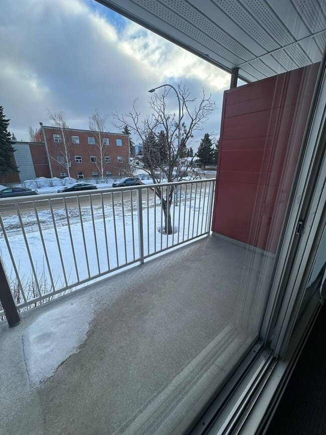 Building Photo - 13516-102 102 St NW Unit 205