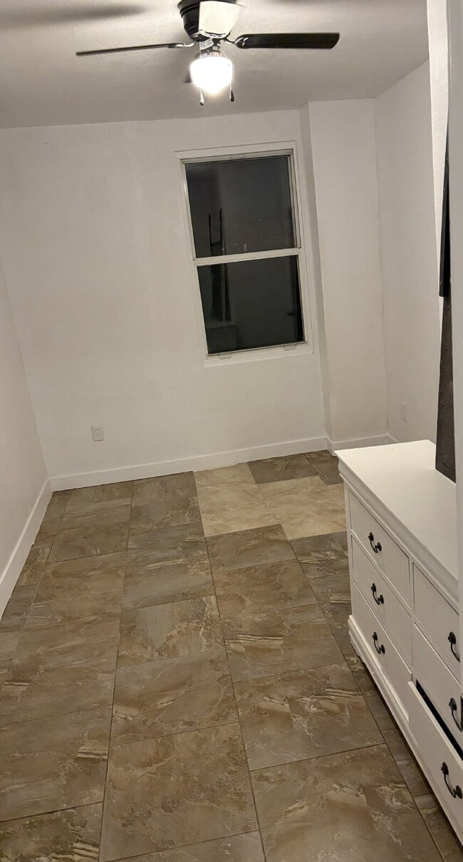 Photo - MOVE-IN READY 3 BED / 2 BATH – UPDATED, SPACIOUS & GREAT PHOENIX LOCATION! Unit ADU