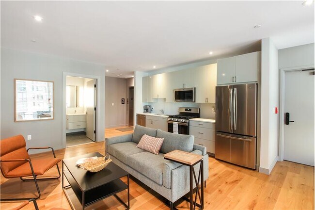 Photo - 448 K St NW Unidad 401