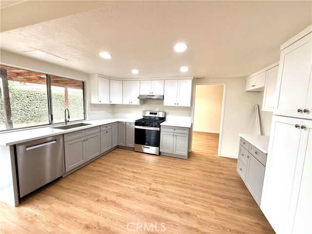 Building Photo - 16417 Stowers Ave