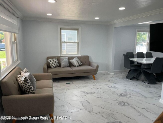 Photo - 15 Larchwood Ave