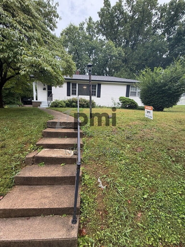 Building Photo - 1204 N Lincoln St