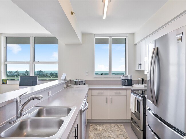 Photo - 650 West Ave Unidad 1812