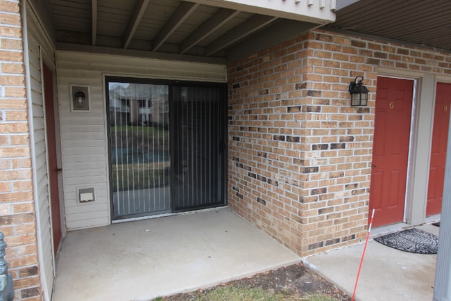 Photo - W192S7839 Overlook Bay Rd Unit G