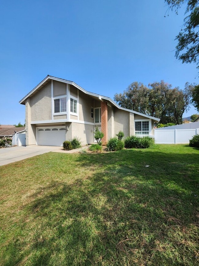 Building Photo - Big backyard with lots of upgrades Rental