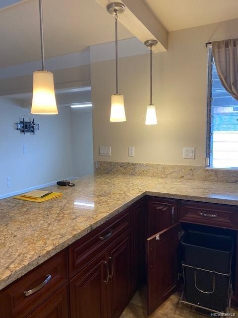 Photo - 95-242-242 Hoeu Pl