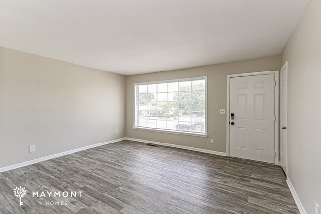 Photo - 821 Hillside Dr