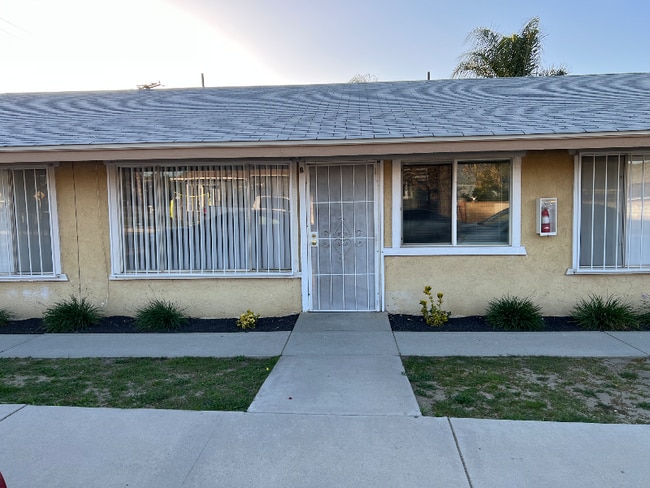 Photo - 350 Brown St Unidad 2