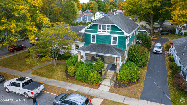 Building Photo - 93 Montcalm St Rental