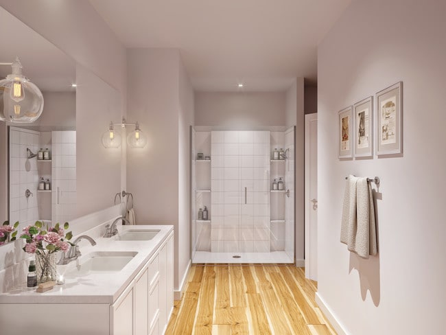 Double vanity & private toilet room - The Chiswick at Dunwood