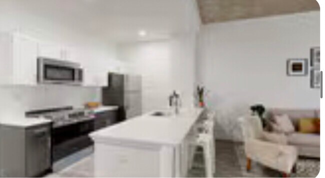 Photo - 10 Commerce Ct Unidad 130 apartments