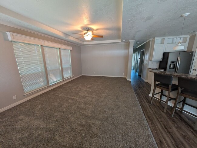 Photo - 1120 Linn Way