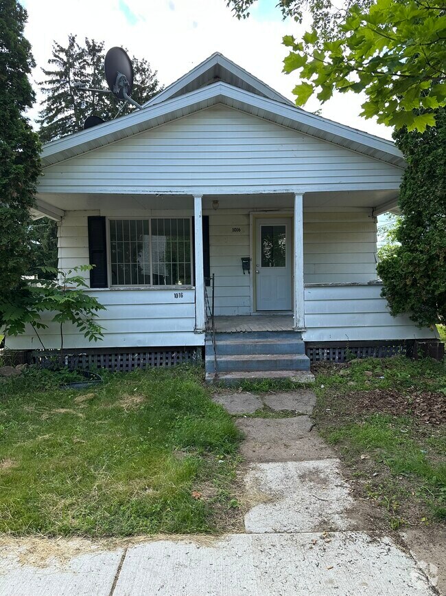 Building Photo - 1016 S 6th Ave Rental