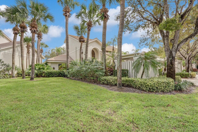 Photo - 16000 W Bay Dr Unit 256