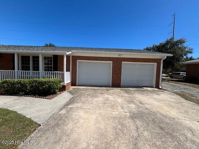 Photo - 421 Robert E Lee Dr