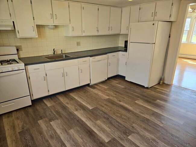 Photo - 10 Myles Standish Dr Unit 10 Myles Standish #6