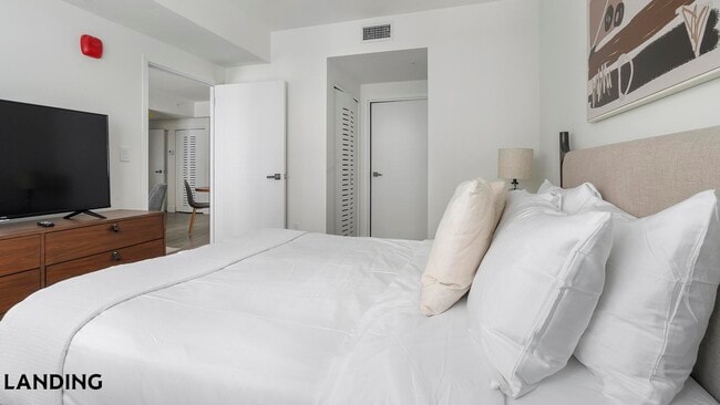 Photo - 1025 E 25th St Unit 628