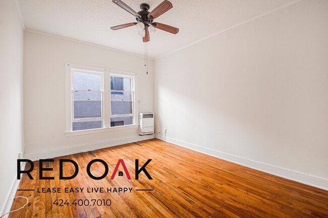 Building Photo - 447 S Grand View St Unit 306