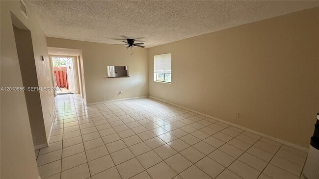 Photo - 8011 Southgate Blvd Unit L1
