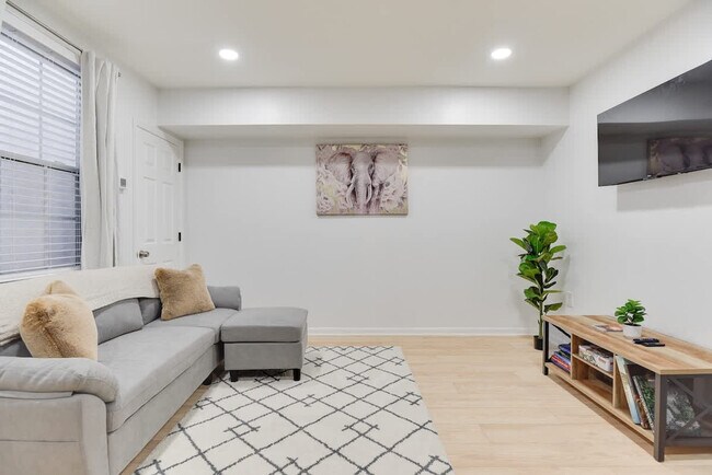 Photo - 1255 Raum St NE Unidad ID1388285P