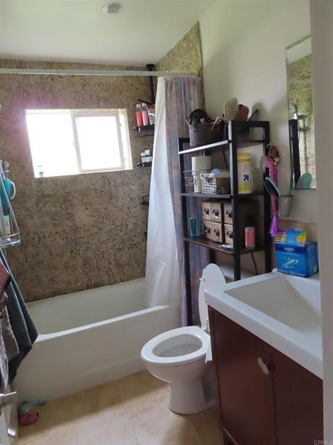 8635 Mellmanor Dr