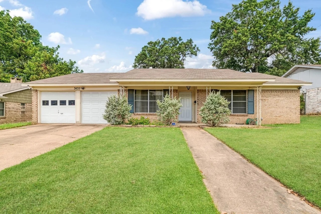 Photo - 3435 Robin Rd