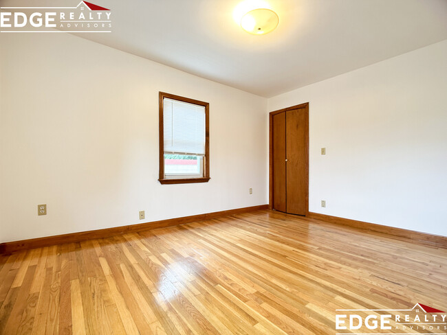 Photo - 40 Vineland St Apartments Unit 2