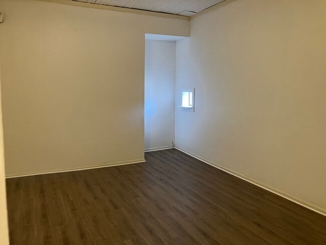 Photo - 111 N Spring St