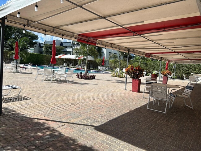 Photo - 7807 Golf Cir Dr Unidad 205