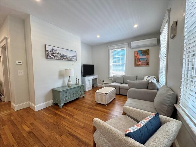 Photo - 19 Walnut St Unit 1