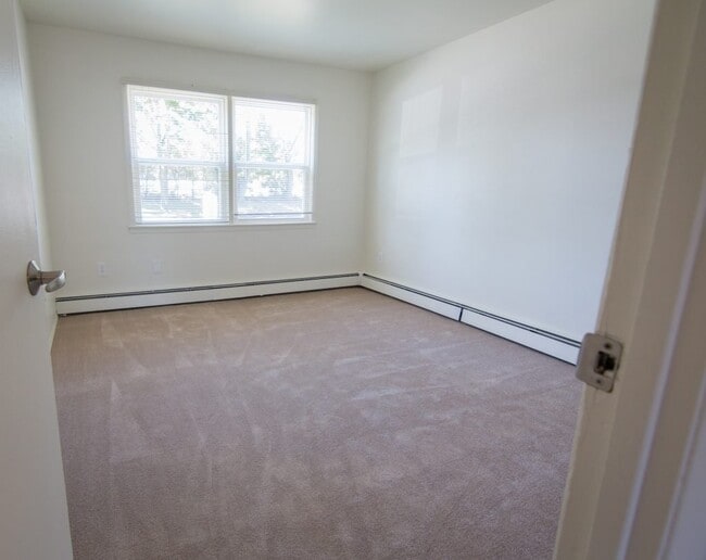 Harris Park Apts