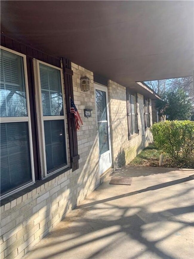 Photo - Charming Home with Open Kitchen, Fireplace & 2-Car Garage