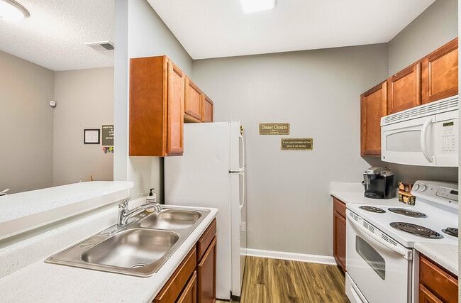 Building Photo - Grentton Place Apartments