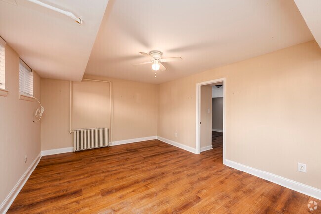 2BR, 1BA – 822SF - Livingroom