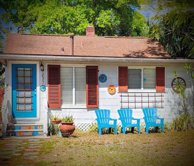 Photo - 237 50th Ave N