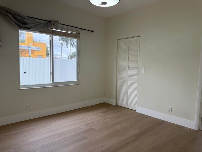 Photo - 509 Plymouth Rd