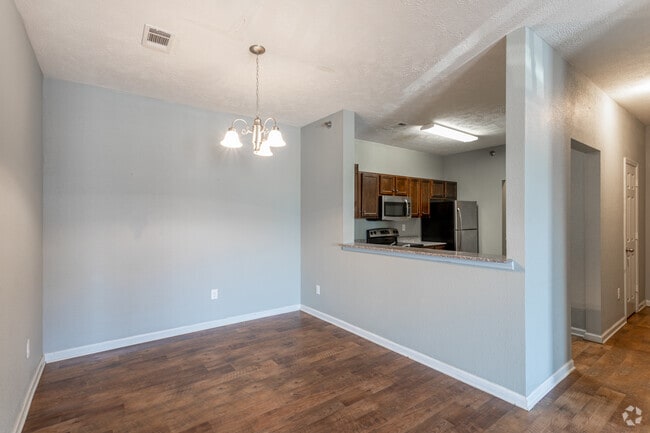 3BR, 2BA - 1,350SF